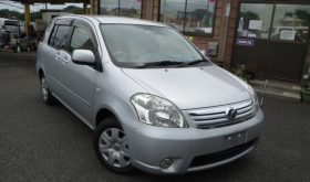 TOYOTA RAUM 2009