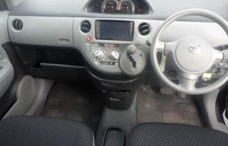 TOYOTA SIENTA full