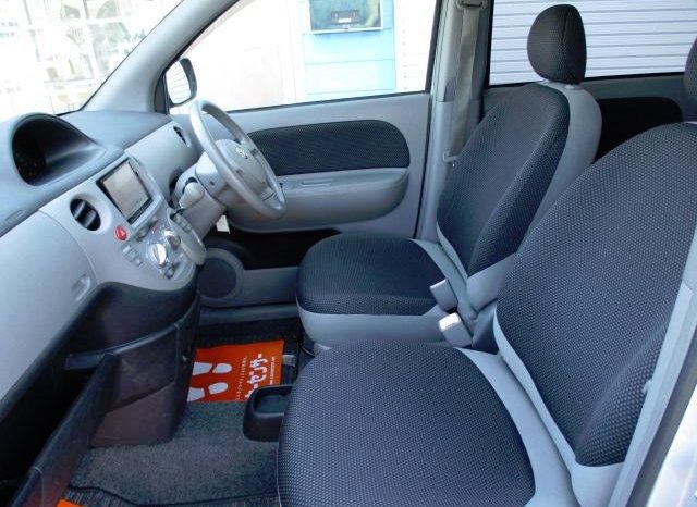 TOYOTA SIENTA 2005 full