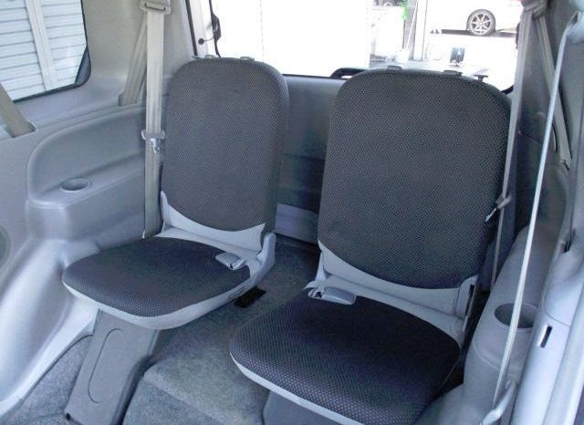 TOYOTA SIENTA 2005 full