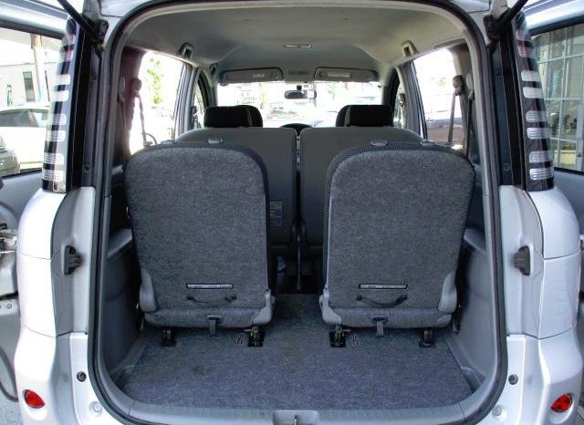 TOYOTA SIENTA 2005 full