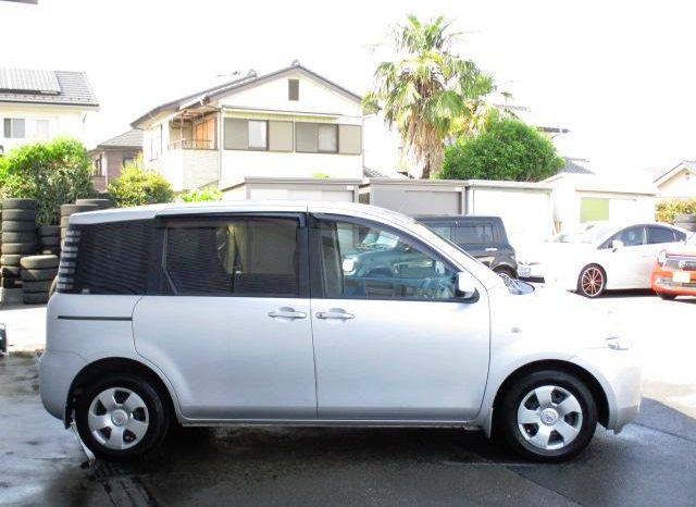 TOYOTA SIENTA 2005 full