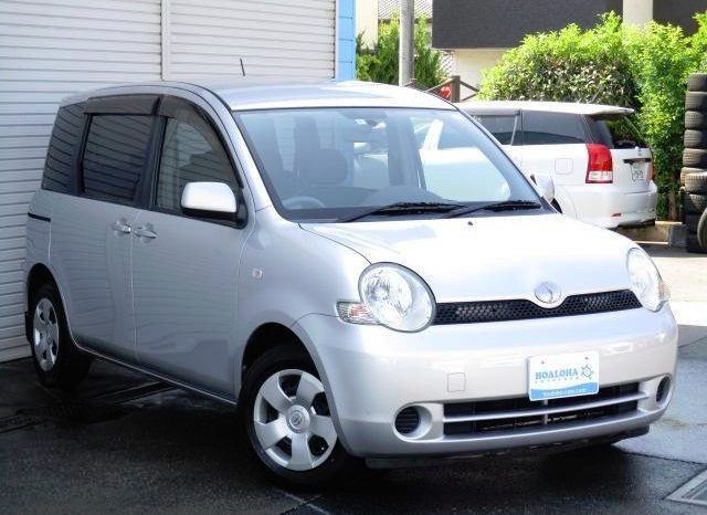 TOYOTA SIENTA 2005 full