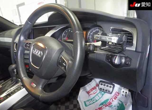 AUDI A4 full