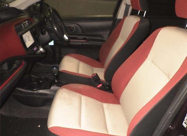 TOYOTA AQUA full