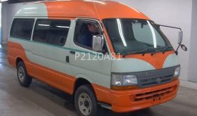 TOYOTA HIACE COMMUTER