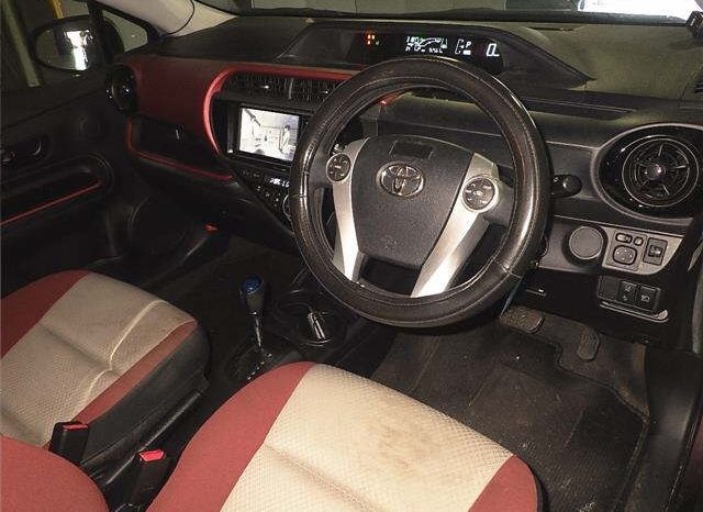 TOYOTA AQUA full